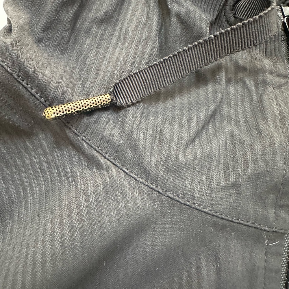 Lululemon Womens Reversible Dance Studio Jacket Size 4 - Picture 4 of 9